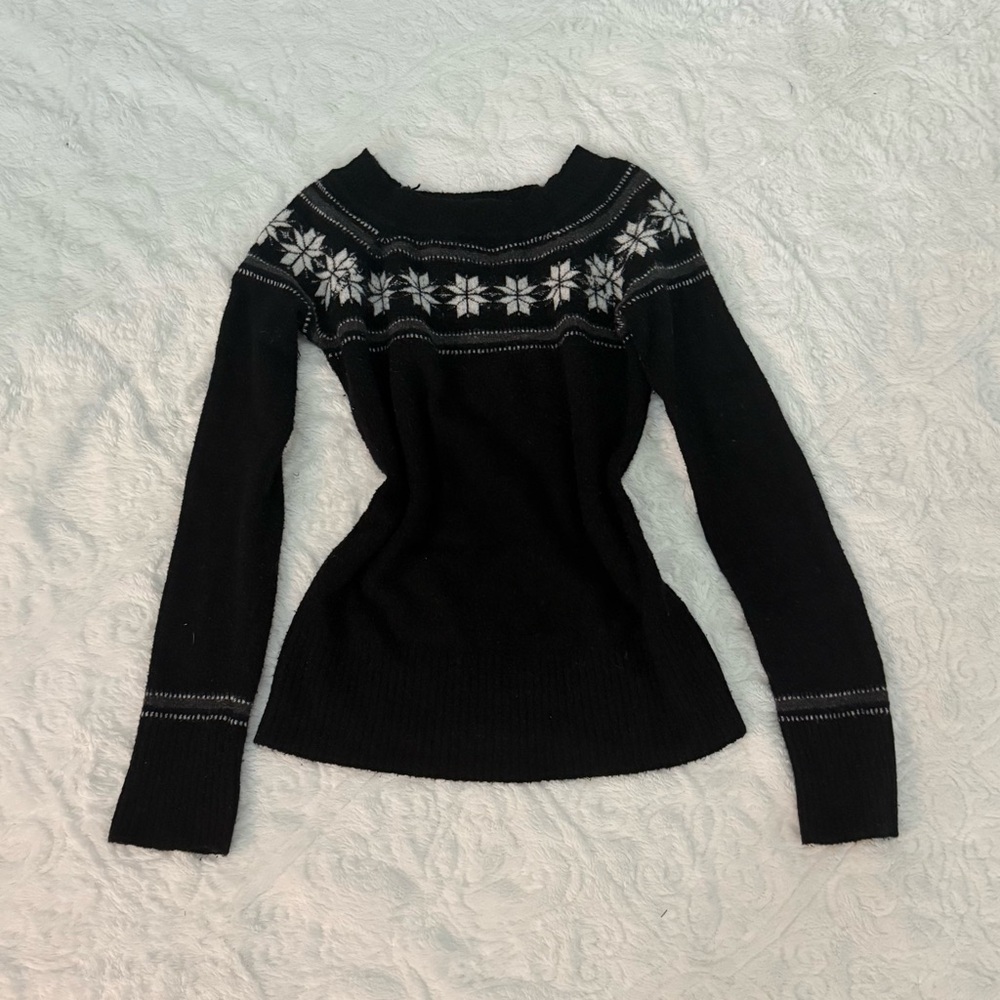 Rue21 Black and White Women's Sweater